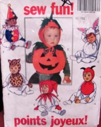 5594 BABE HOOD, BIB, COLLAR,  PUMPKIN, JESTER, CAT PATTERN